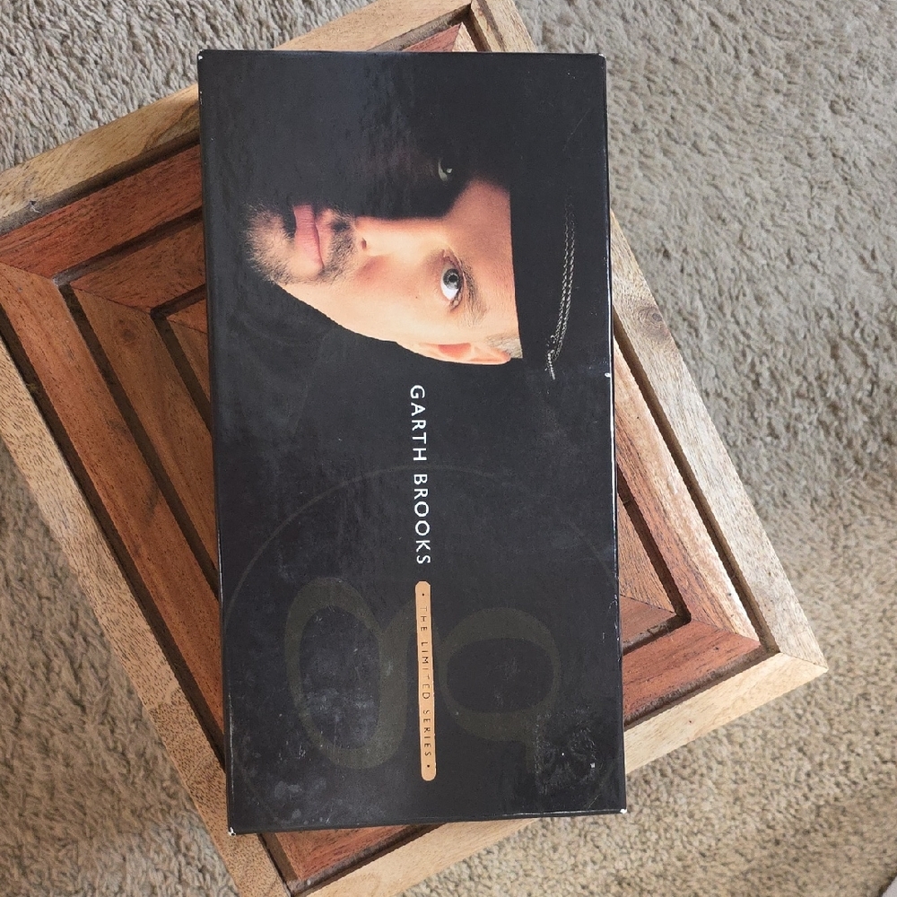Garth Brooks Black CD Collection